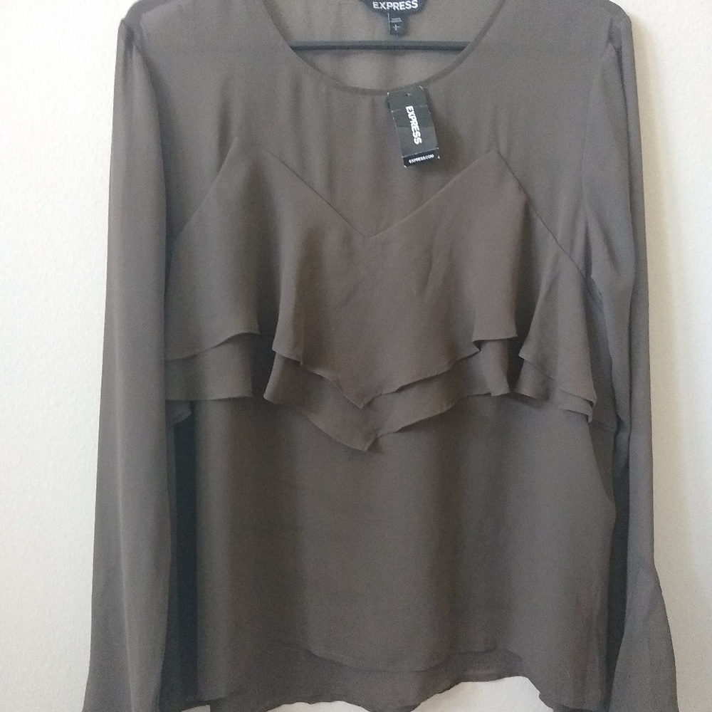 Express women's ruffle front long sleeve blouse NW